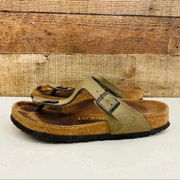 Birkenstock Gizeh Leather Thong Sandals - Picture 2 of 9